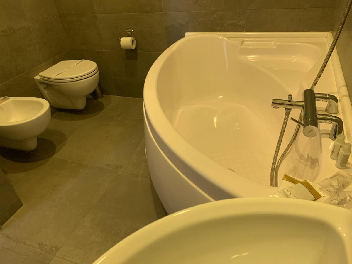 Palazzo 41 Rental Rooms San Pietro Vernotico Zewnętrze zdjęcie