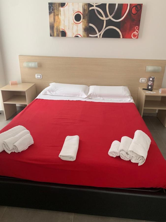 Palazzo 41 Rental Rooms San Pietro Vernotico Zewnętrze zdjęcie